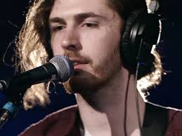 Hozier – “Take Me To Church”…whats in the chained satchel?